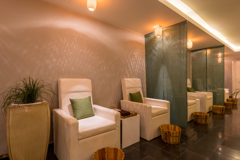 Terapie curative per il corpo al My Chi Spa &amp; Fitness a Hoi AnTerapia di guarigione dei tessuti profondi 60 minuti