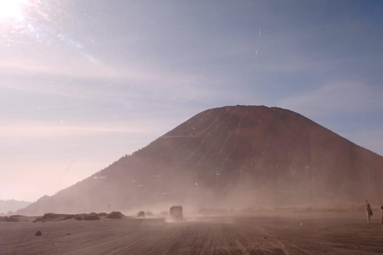 Vanuit Yogyakarta: Tumpak Sewu &amp; Bromo Zonsopgang TourGedeelde Tour met overnachting en toegangsbewijs