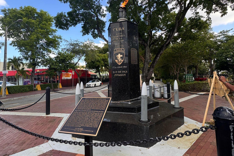 Miami: spacer śladami dziedzictwa i kuchni Little HavanaMiami: Spacer śladami dziedzictwa i kuchni Małej Hawany