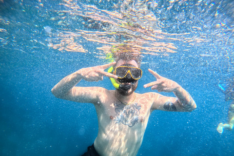 Koh Phi Phi : Passeio de barco pirata com snorkeling e caiaque