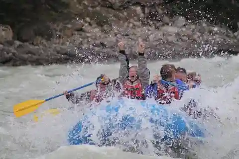 Jasper: Athabasca-rivier Mile 5 wildwaterrafttocht