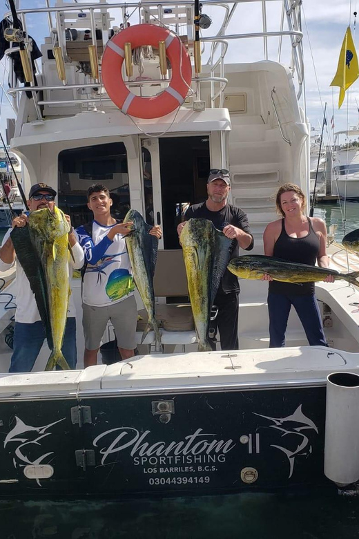 ファントムII（36フィート・ルアーズ・クルーザー）でのカボ