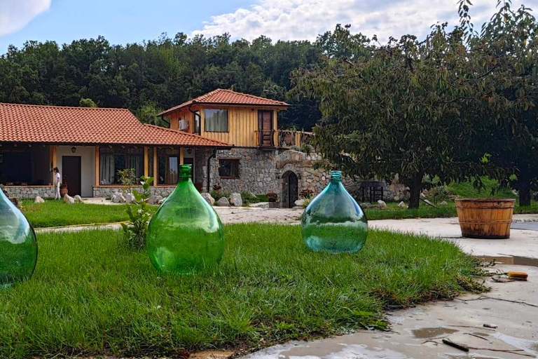 奥赫里德：巴拉克利亚蒸馏厂传统拉基亚品鉴奥赫里德：巴拉克利亚传统拉基亚酒厂品鉴