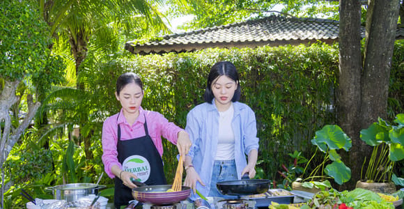 Phu Quoc: Vietnamese Cooking Class and Pearly workshop