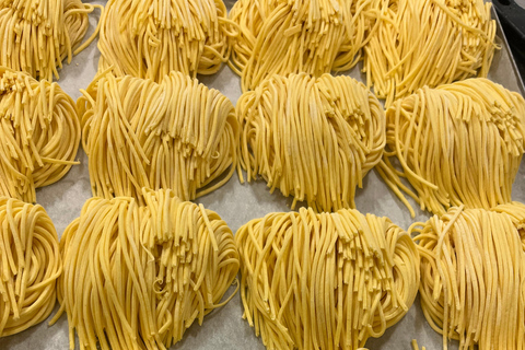45 min from Milano/Genova: Truffle Hunting + Trattoria Lunch