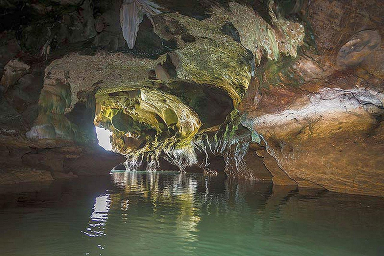 Da Khao Lak: Tour del tramonto e dell&#039;avventura in canoa alla James BondGuida turistica francese