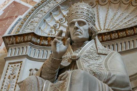 Rome: St. Peter’s Basilica & Underground Tombs Tour Group Tour in French