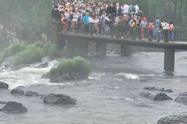 Iguazu-Wasserfälle: Wasserfallweg + Bootsfahrt (optional)