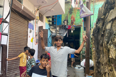 Slum Tour - Sanjay Colony Slum Wandeltour met gids in DELHI