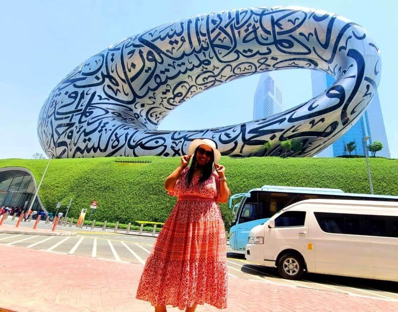 Dubai: Halbtagestour Stadtführung, Zukunftsmuseum, Blaue Moschee &amp; Burj