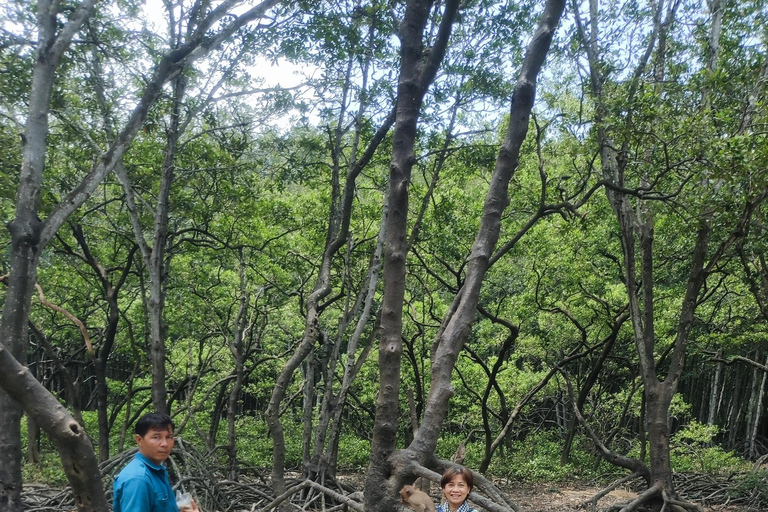 Ganztagestour durch den Mangrovenwald von Can Gio und die Affeninsel