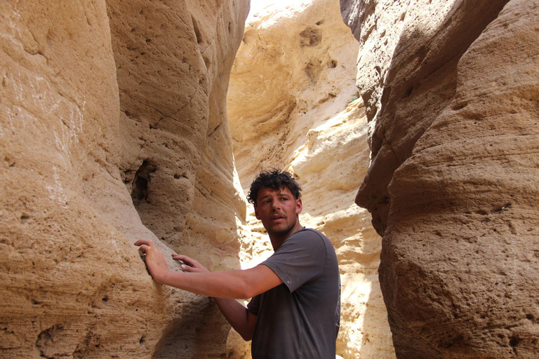 Agadir: Sinec Canyon Guided Tour with Sandboarding