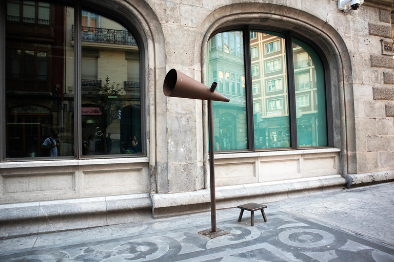 Alhóndiga de Bilbao: Art explained by Artists English Tour