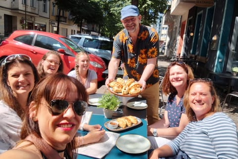 Berlin: Private 5-Course Food Tour in Kreuzberg