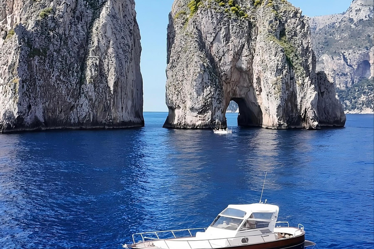 Capri Coast Tour: Private Boats Experience & Transfer Option Medium-Boat Tour only, Without Transfer
