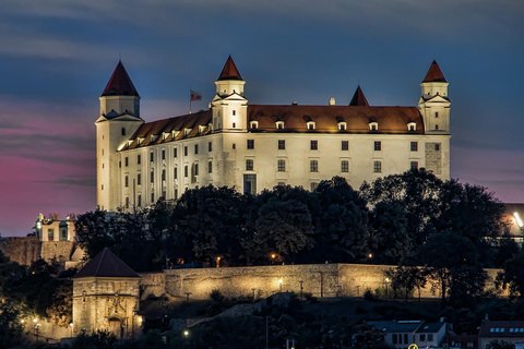 Vienna: Full-Day Tour to Bratislava and Budapest