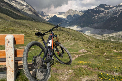 Zermatt: Five Lake Trail Private Guided Hike with Meal
