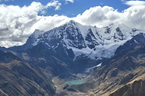 From Huaraz: 8-Day VIP Huayhuash Expedition with Tour Guide and Gourmet Menu