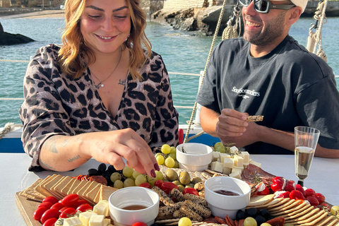 Lago: Fado & Tapas Traditional Portuguese Evening Cruise