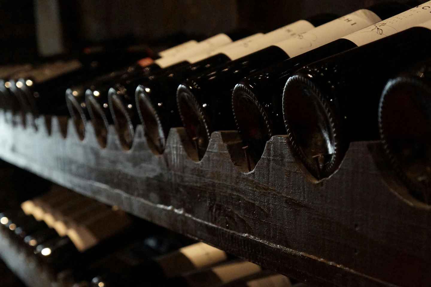 Degustación de 5 vinos premium con cena deliciosa, incl. sommelier