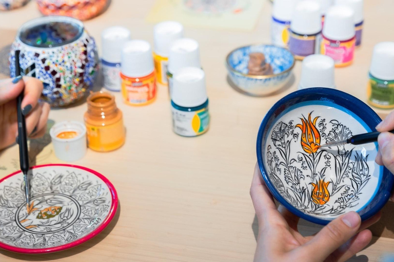 Brisbane: Ceramic Plates &amp; Bowls Paint and Sip Classes