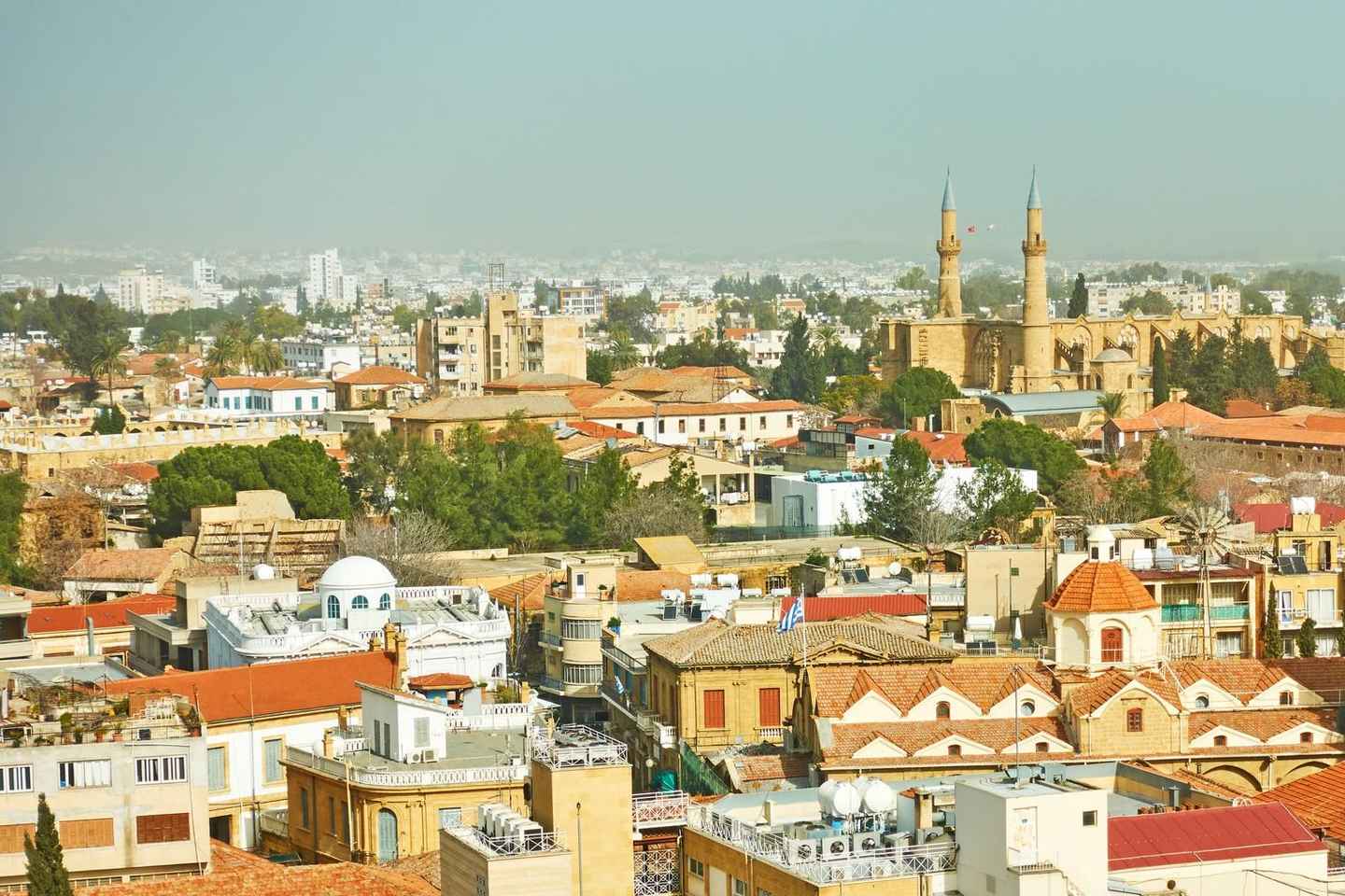 Nicosia: Express Walk with a Local in 60 minutes