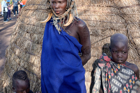 16 DAGEN ETHIOPIË GROTE TRIBALE CULTURELE EXPEDITIE