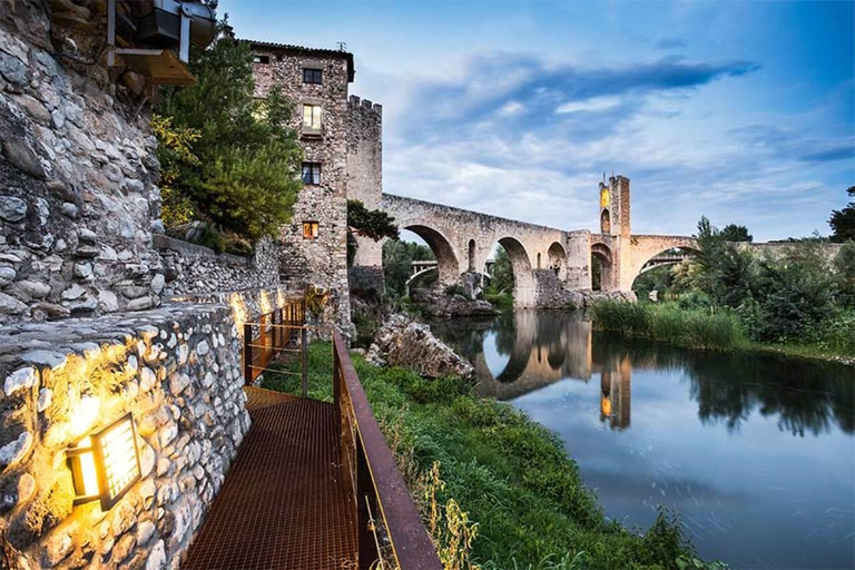 Barcelona: Rundtur i Besalú, Dali och Girona