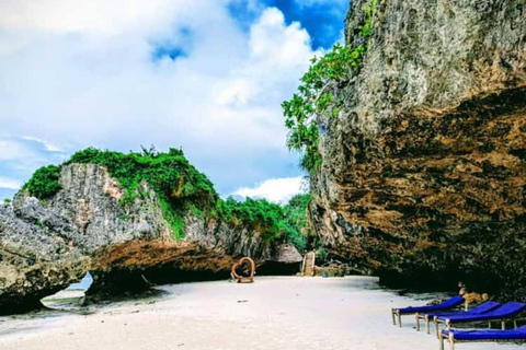 Zanzibar: Salaam Cave & Mtende Beach Hidden Paradise Tour