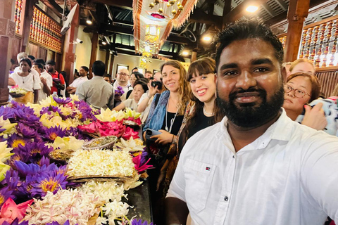 Kandy Stadtführung: UNESCO-Kulturerbe Stadt und Tempelbesuch