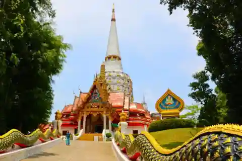 Khao Lak: The Amazing 3 Temples Phang Nga Tour
