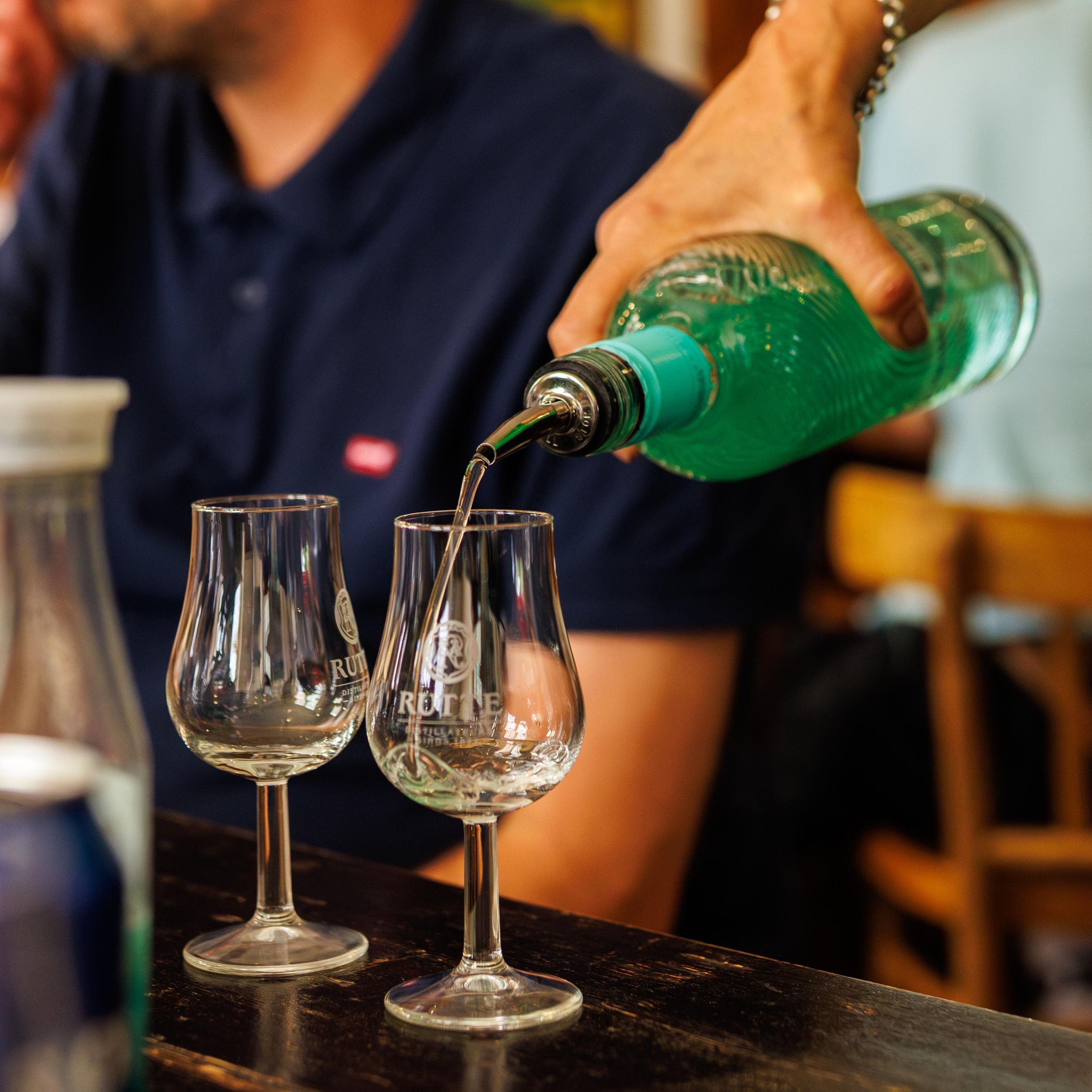 Gin-, Genever- und Likörverkostung in der Rutte Distillery
