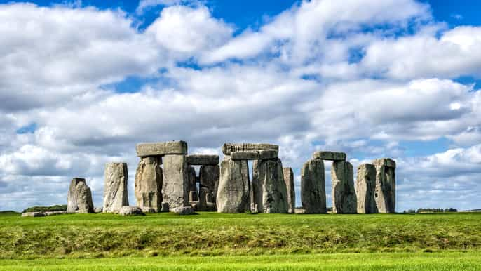 From London: Stonehenge Morning Day Trip with Admission