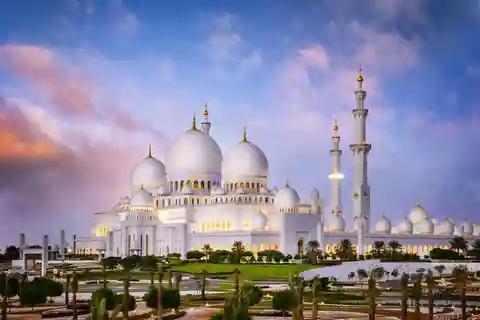 Abu Dhabi: City Tour com ingressos para o Ferrari World