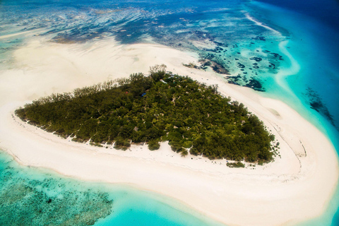 Prison Island, spiaggia di Nakupenda, picnic sul banco di sabbia, snorkeling