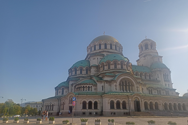 Sofia: Tour&Tasting Beer and Wine with Traditional Meze