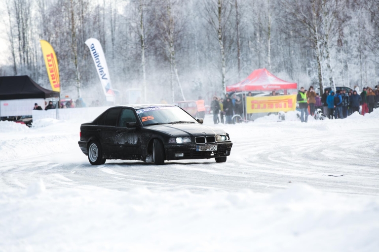Riga winter driften60 min rijden