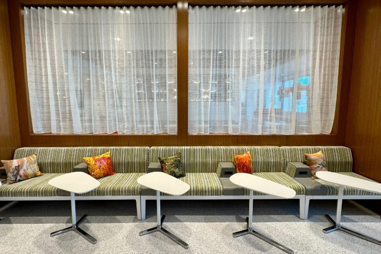 FLL Fort Lauderdale Intl Airport Escape Lounge Access T3 Domestic&International Departure: Escape Lounge