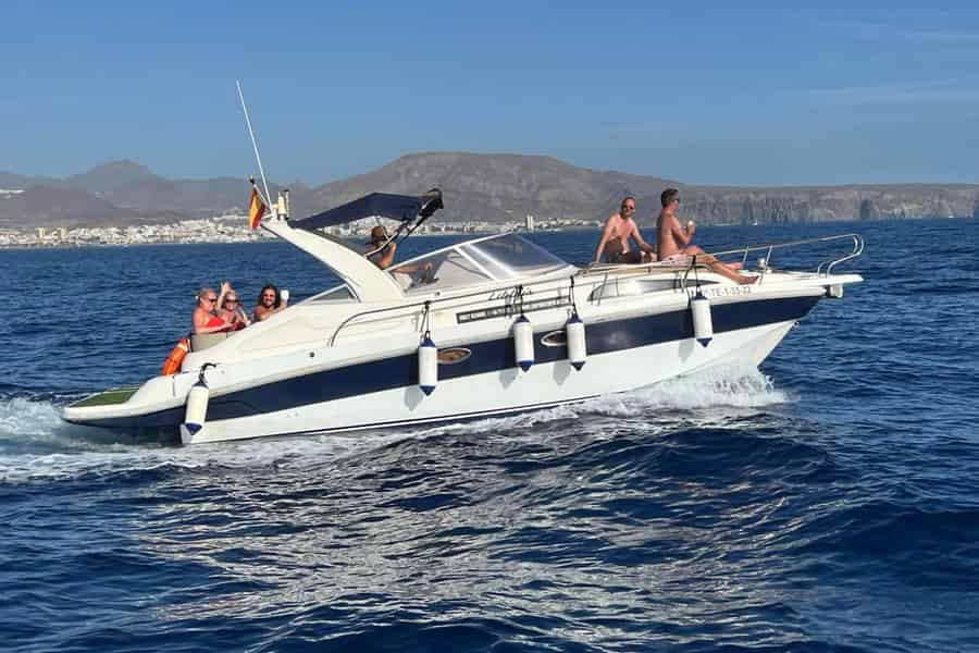 Teneriffa: Privater Bootscharter mit Tapas & Getränken