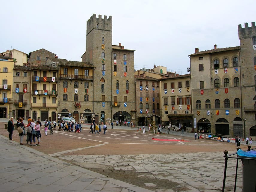 Arezzo Guided Walking Tour with Basilica of San Francesco