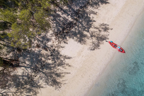 Mauritius: Geführte Kajaktour zur Insel BenitiersMauritius: Kajaktour auf der Insel Benitiers