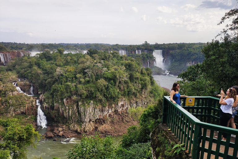 Ganztägige Iguassu-Fälle auf beiden Seiten - Brasilien und ArgentinienAbreise von den Hotels in der Innenstadt von Foz do Iguaçu