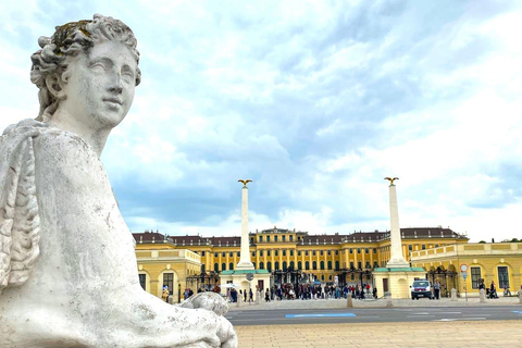 Vienna: UNESCO Schönbrunn Palace Guided Tour with Entry
