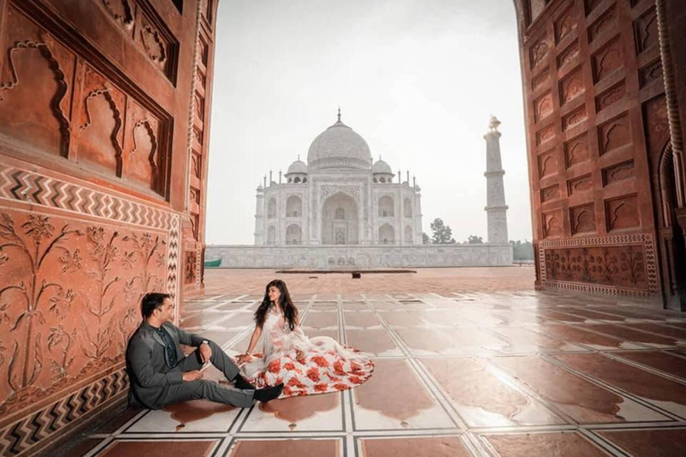 Depuis Delhi : visite du Taj Mahal à Agra le même jour par Gatimaan ExpressGuide pour tous les monuments d'Agra