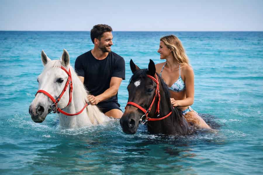 Hurghada: Ausritt am Meer und in der Wüste mit Schwimmen und Transfer. Foto: GetYourGuide