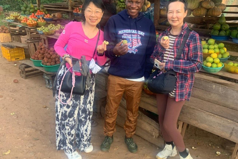 Kampala: Katanga Slums, Equator, and Community Walk Tour