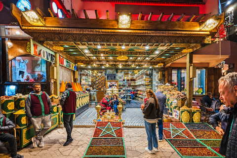 Marrakech: Medina, Palaces, Souks & Evening Carriage Ride Medina Discovery, Evening Carriage & Moroccan Dinner