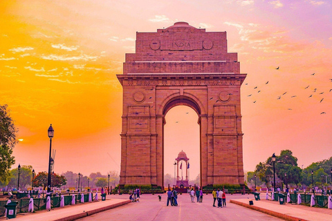 Från Delhi: 8 dagars rundtur i Gyllene triangeln med VaranasiGuide + Privat bil + Inträdesbiljetter med båtresa