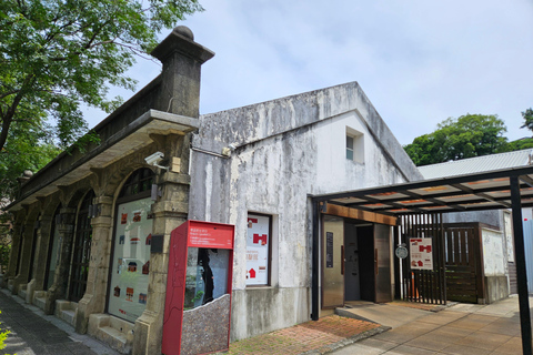 Tamsui: Historic Landmarks and Riverside Morning Tour Small-Group Tour Only
