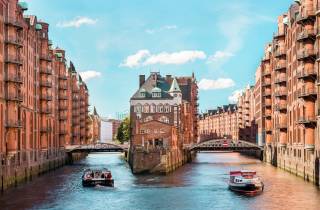 Hamburg: Speicherstadt and HafenCity-Tour